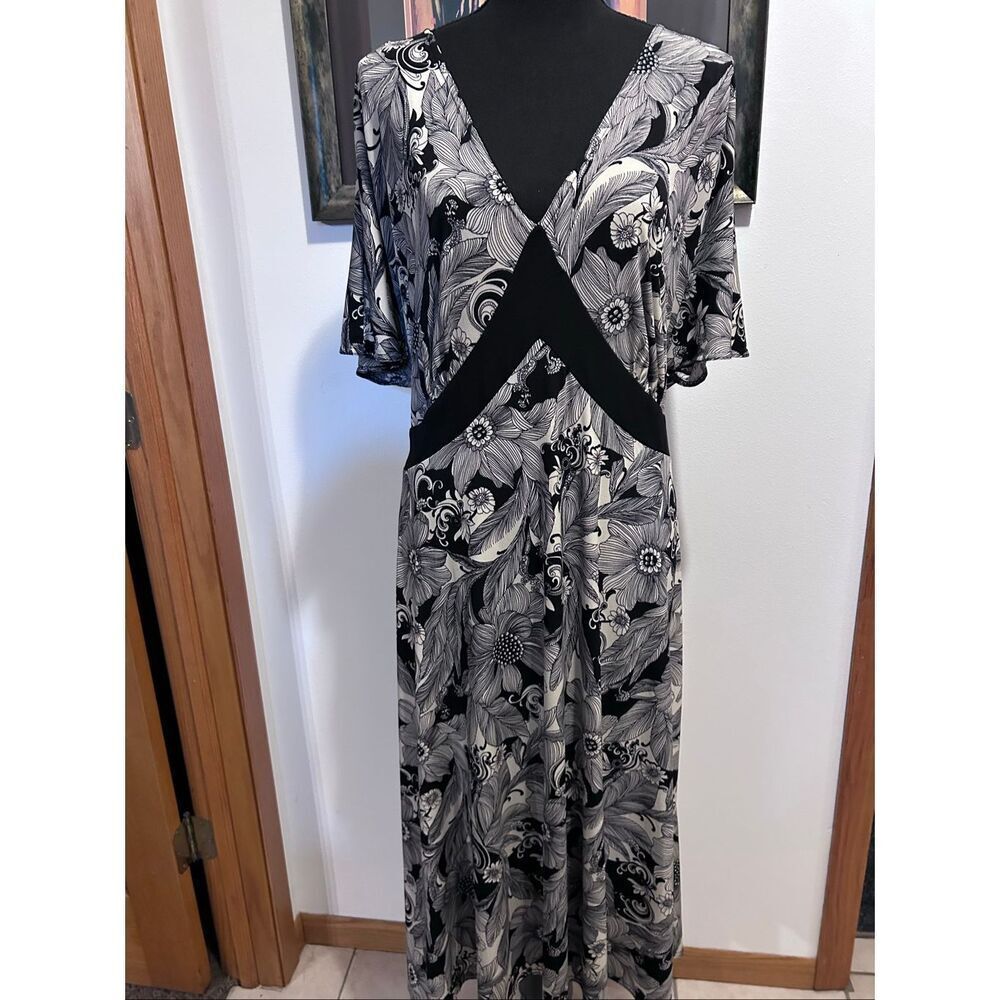 KSL Karin Stevens Plus Size 20W Black & White Floral Faux Wrap Midi Dress